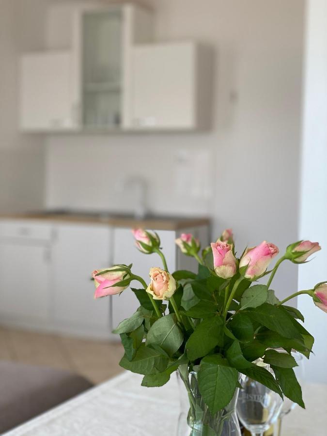 Studio Apartments M&N Traù Esterno foto
