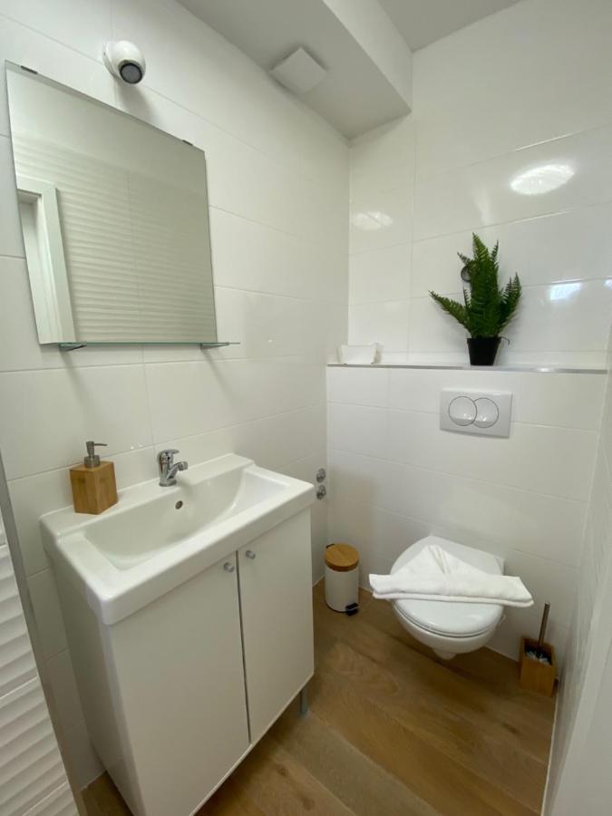 Studio Apartments M&N Traù Esterno foto