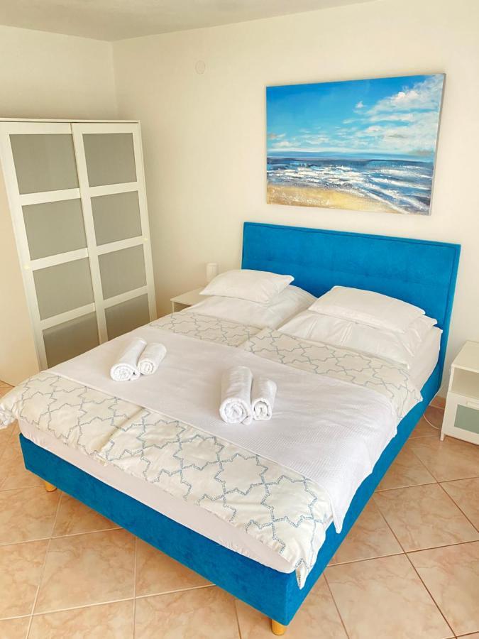 Studio Apartments M&N Traù Esterno foto