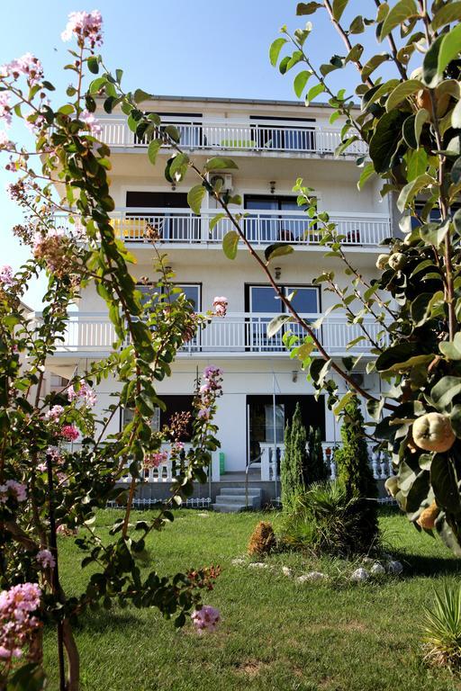 Studio Apartments M&N Traù Esterno foto