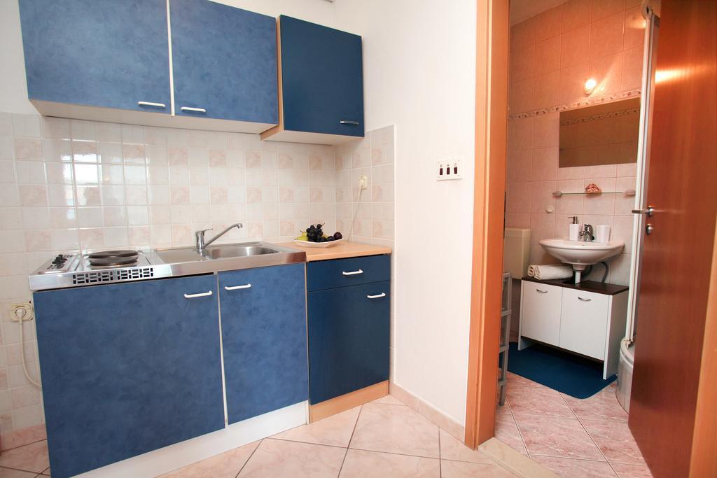 Studio Apartments M&N Traù Esterno foto
