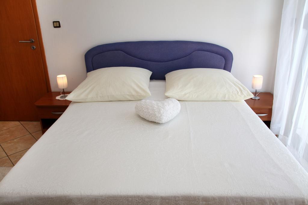 Studio Apartments M&N Traù Esterno foto